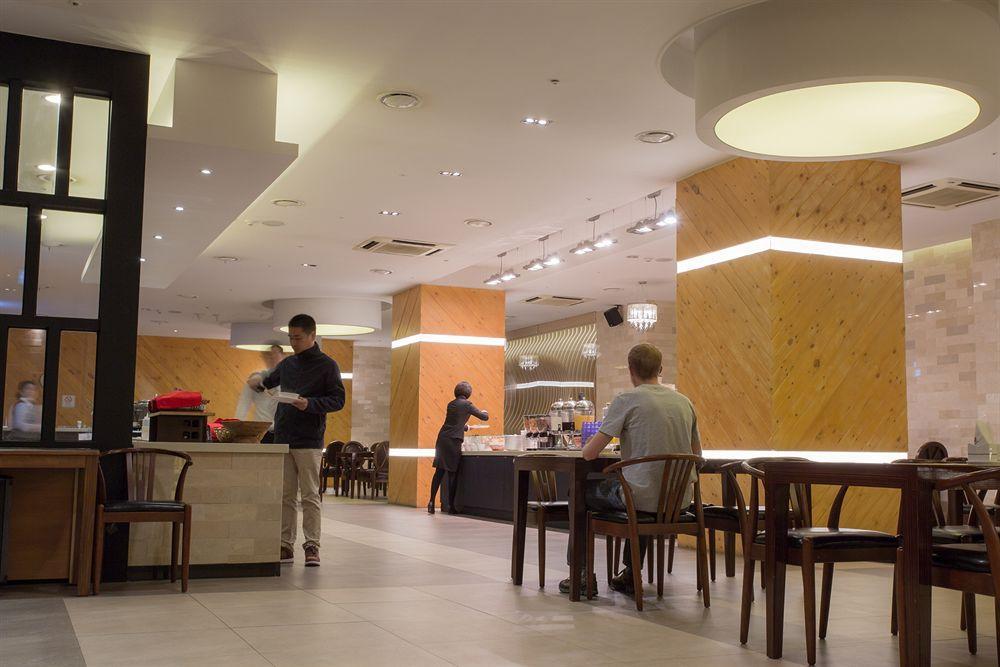 Hotel The Marevo Suwon